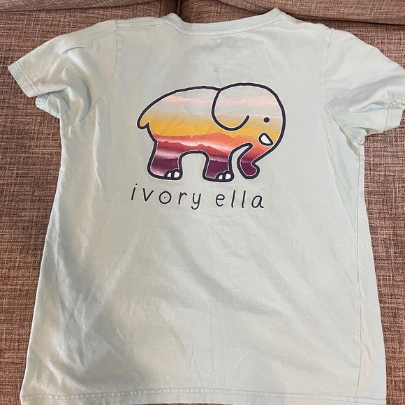 Ivory Ella Size Small Mint Blue/Green Shirt with Elephant Graphic - Picture 1 of 4